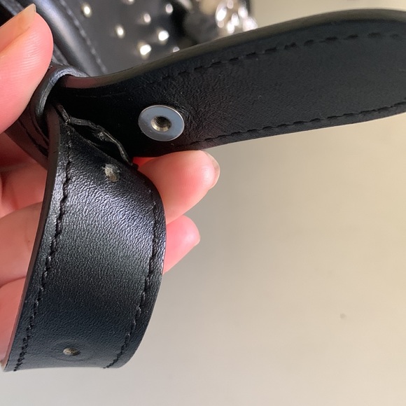 Alexander McQueen Studded Skull Crossbody - Picture 10 of 14